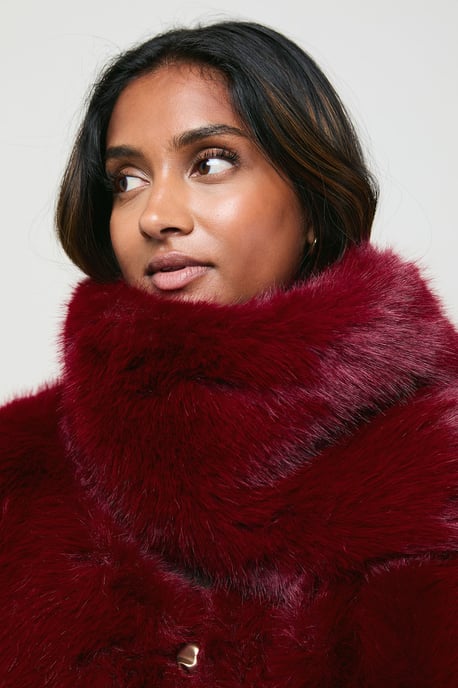 Ecru Fur Jacket With Scarf - Image 4
