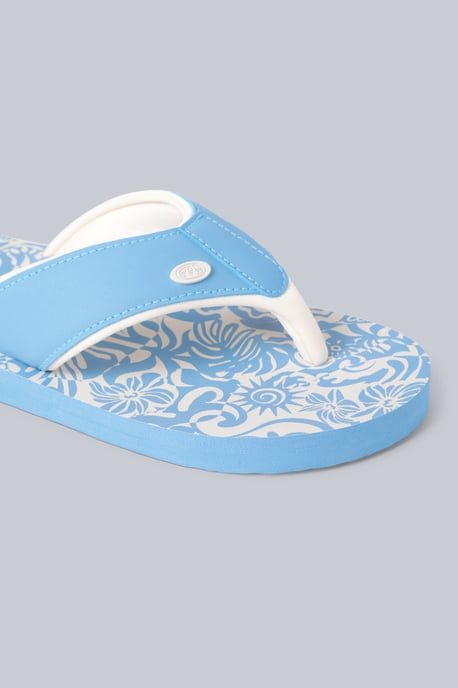 'Swish' Women's Flip Flops with Soft Padded Upper Straps Slip-on Beach Sandals Pale Blue - Image 5