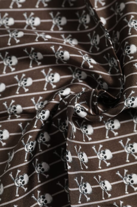 Sjaal van Zijden Zakdoek met Skullpatroon - Image 5