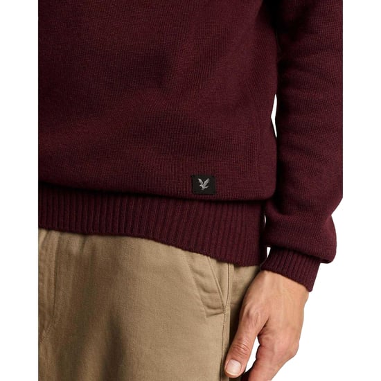 Lyle & Scott Herrtröja med kvarts dragkedja och sadelärm (Röd) - Image 4