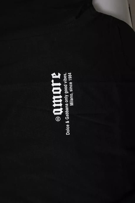 Amore Kortärmad Grafisk T-shirt - Image 6