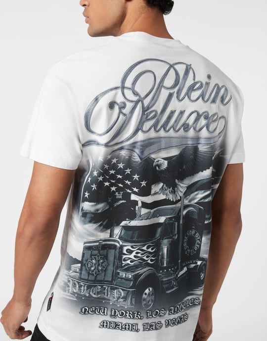 Rundhalsad T-shirt med Truck Gothic Pleinmönster - Image 3