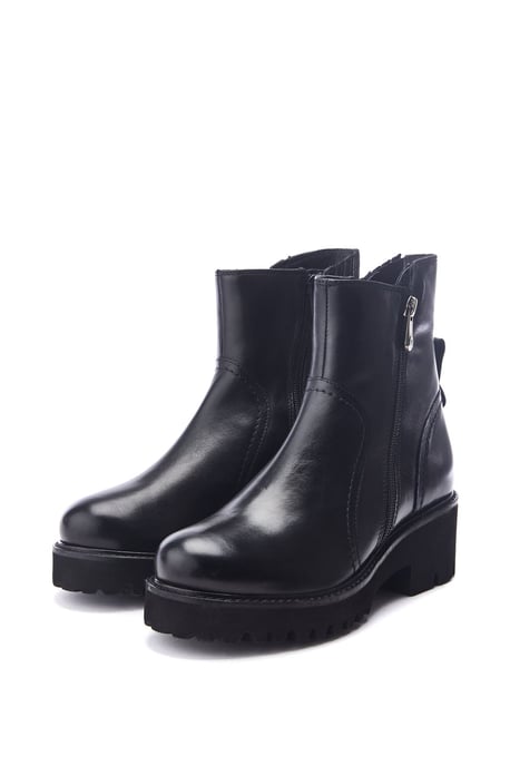 Oster Black Boots - Image 3