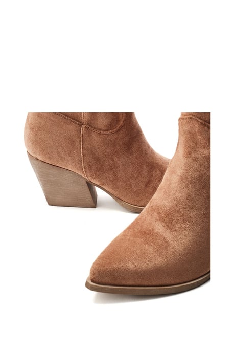 Gwyndolyn Camel Boots - Image 4