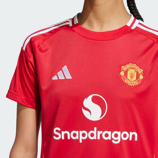 Manchester United 24/25 Home Jersey - Image 4