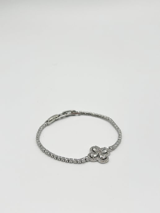 Clover Diamante Bracelet In Silver - Gift Boxed - Image 2