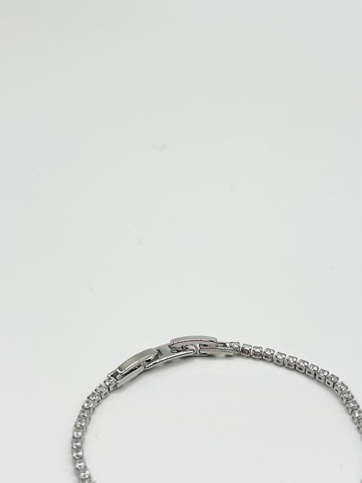 Clover Diamante Bracelet In Silver - Gift Boxed - Image 6