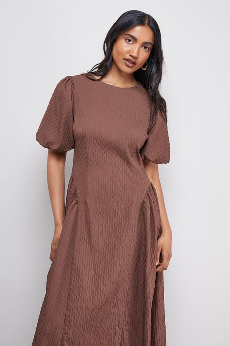Seersucker Organza Godet Side Puff Sleeve Midi Dress - Image 2