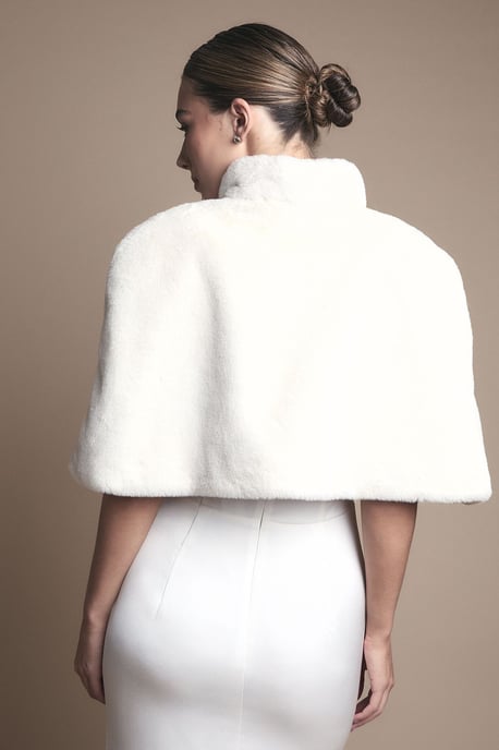 Ivory Faux Fur Short Cape - Image 3