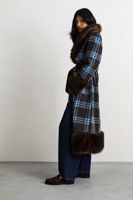 Faux Fur Collared Check Belted Coat - Image 4