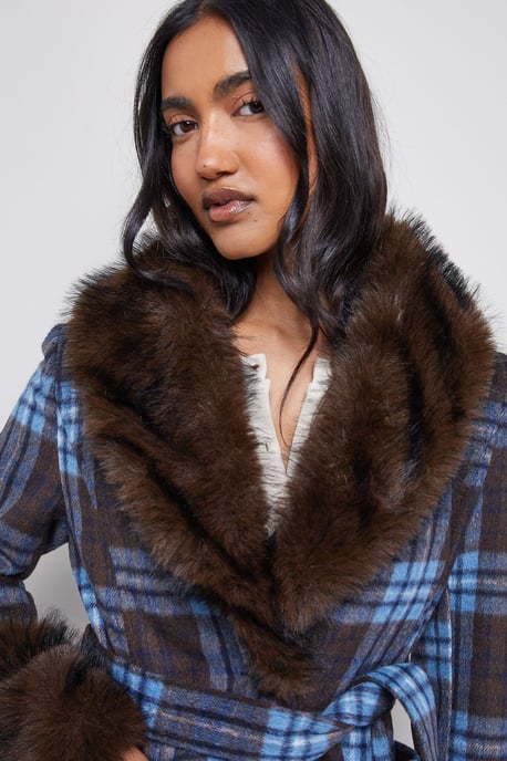 Faux Fur Collared Check Belted Coat - Image 5