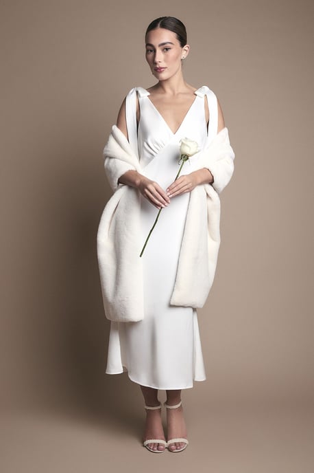 Ivory Faux Fur Wrap Shawl - Image 1