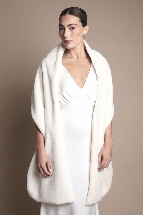 Ivory Faux Fur Wrap Shawl - Image 3