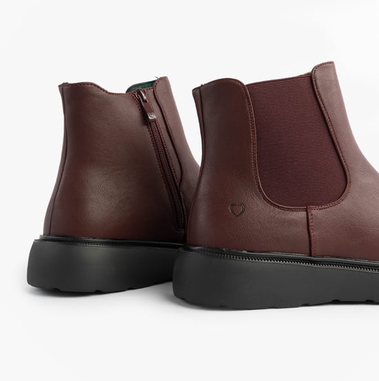 Heavenly Feet Azalea Womens Chelsea Boots Burgundy - Image 5