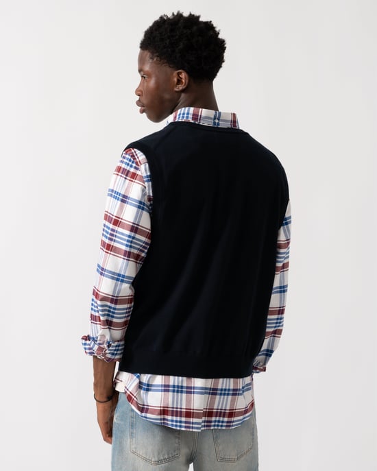 Classic Vest in Black - Image 2