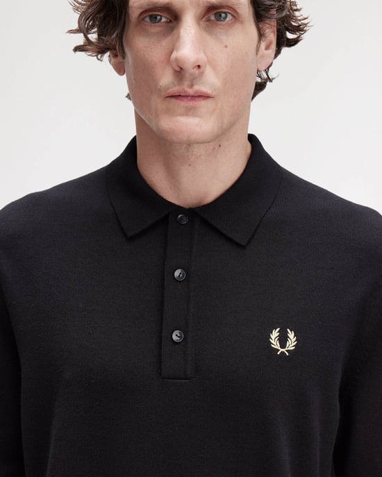 Classic Long Sleeve Shirt in Black - Image 5