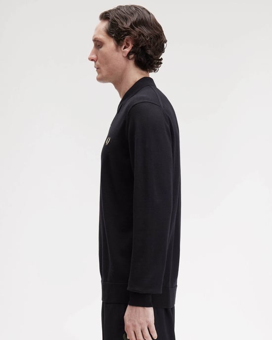 Classic Long Sleeve Shirt in Black - Image 6