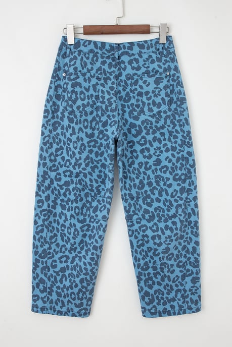 Leopard Print Relaxed Jeans - Image 4