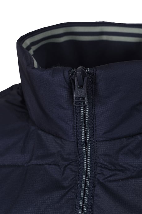 Fred Perry Insulated Gilet Dark Airforce - Image 3
