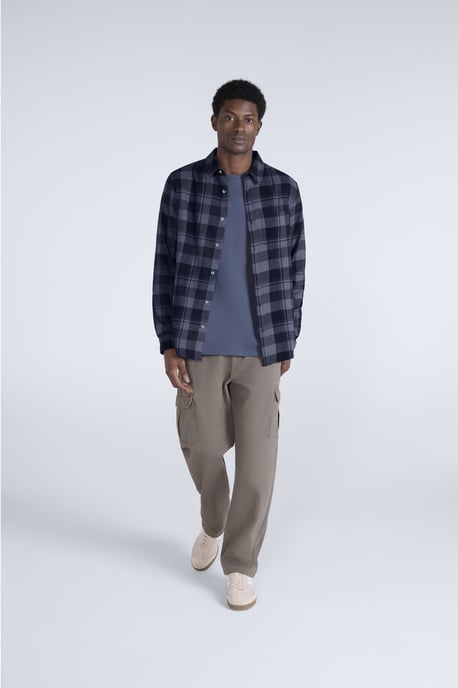 'Cove' Men's Check Flannel Shirt Cotton Buttoned Breathable Top Dark Grey - Image 2