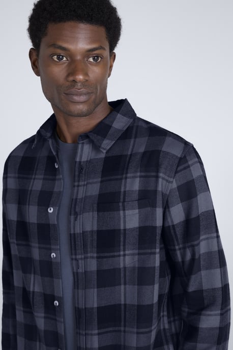 'Cove' Men's Check Flannel Shirt Cotton Buttoned Breathable Top Dark Grey - Image 3