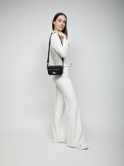 Michael Kors Bradshaw Extra-Kleine Pocket Camera Crossbody Bag - Image 5