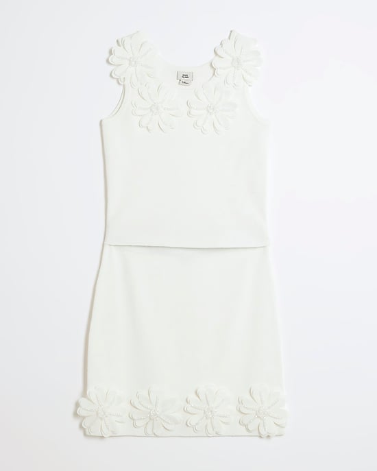 River Island Girls 2 Piece Set White 3D Floral Skirt & Top - Image 2