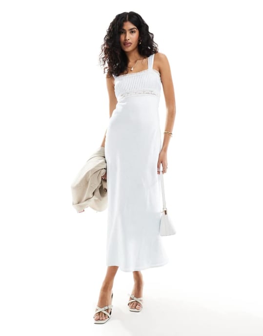 ASOS DESIGN – Isblå midiklänning med krossad satin och spetsdetaljer - Image 1