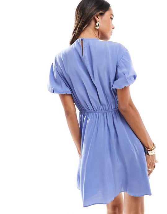 ASOS DESIGN – Blå miniklänning med puffärm och rynkade detaljer - Image 4