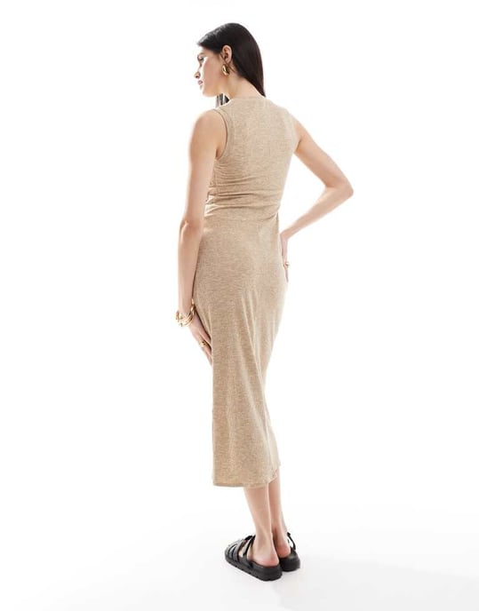 ASOS DESIGN – Beige ärmlös midiklänning med vriden byst - Image 4