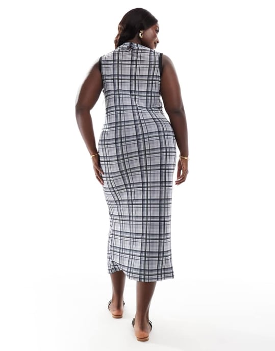 ASOS DESIGN Curve – Grårutig midiklänning i mesh med rynkade sömmar framtill - Image 4