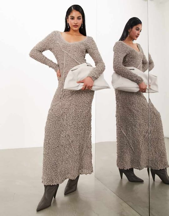 ASOS EDITION – Havregrynsfärgad maxiklänning med rufsringning och sömmar - Image 1
