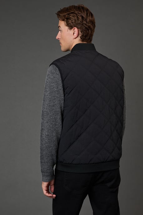 Black Diamond Quilted Gilet - Image 3