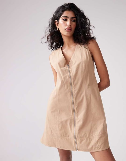 ASOS DESIGN – Brun miniklänning i twill med dragkedja - Image 3