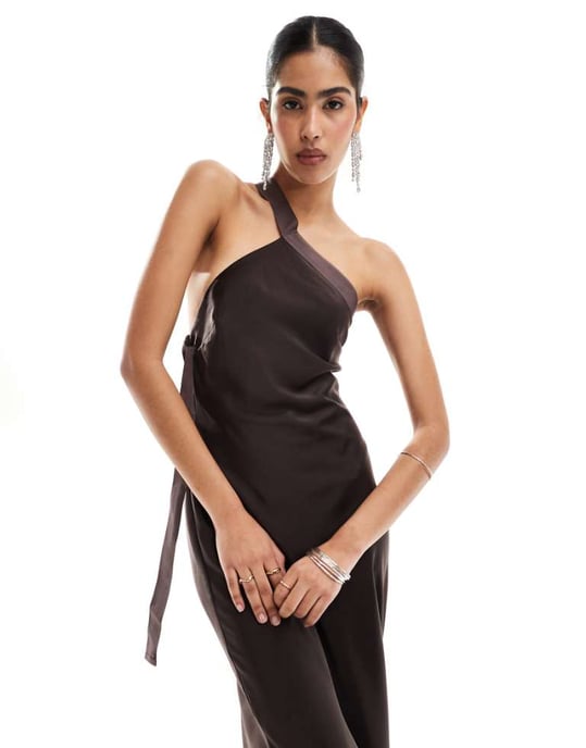 strapless open back dress White One Shoulder Midi Dress With Bow Accent main image 0