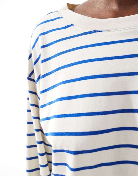 Monki – Beige långärmad t-shirt med blå rand - Image 3