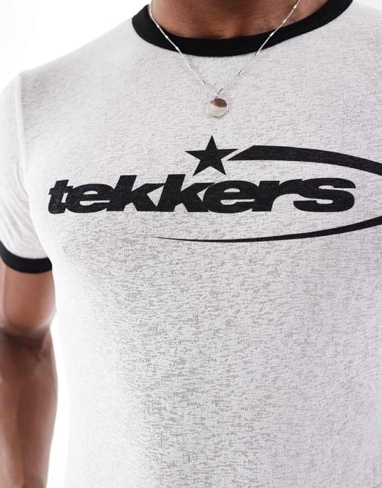 ASOS DESIGN – Vit t-shirt med muskelpassform och ringermönster på bröstet - Image 3