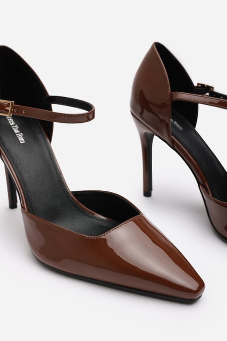 Wheres That From Womens 'Winnie' Pointed Toe Stilleto Court Heeled Shoe with Buckle Strap - Image 5