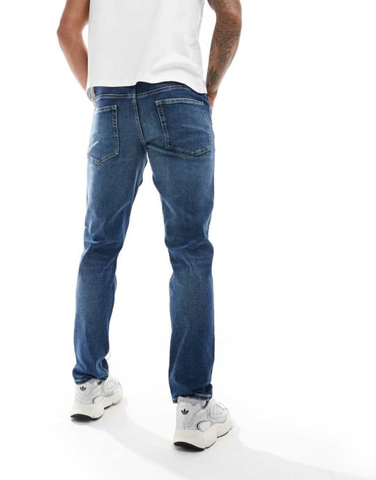 ASOS DESIGN – Blå slim fit-jeans med mellanblå tvätt - Image 3