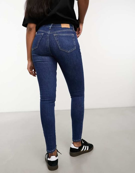 Weekday Spare – Blå skinny jeans med medelhög midja - Image 3