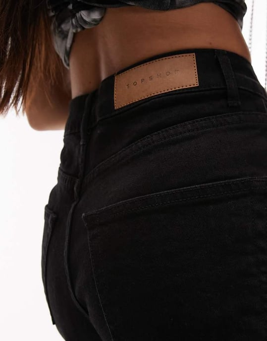 Topshop – Svarta, bekväma, stretchiga momjeans - Image 2