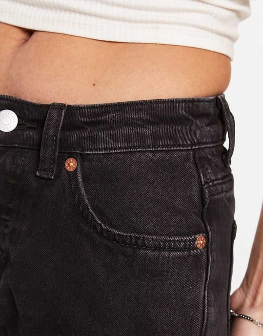 Weekday – Pin – Svarta jeans med raka ben och med medelhög midja - Image 4