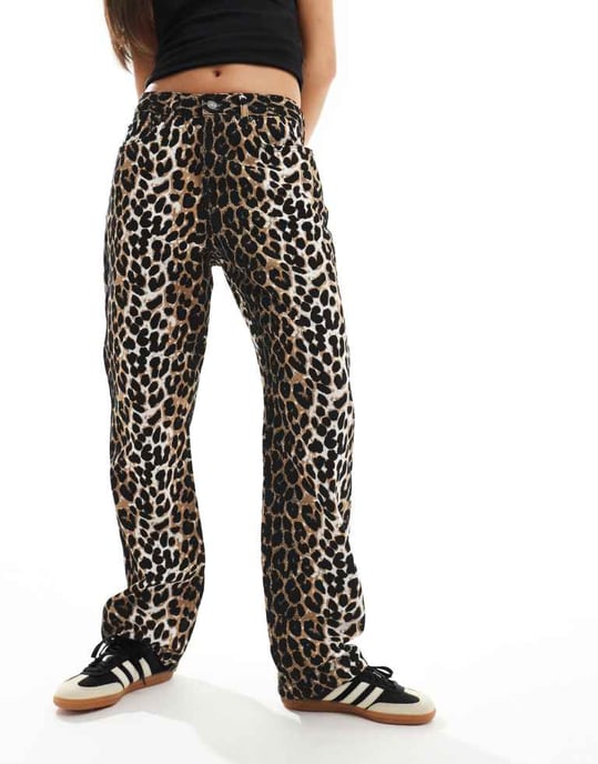 ASOS DESIGN – Raka jeans med leopardmönster från 90-talet - Image 2