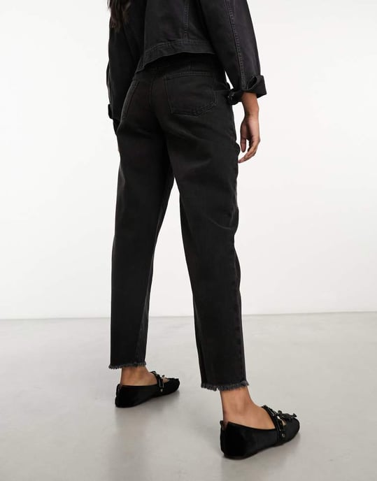 Miss Selfridge – Svarta jeans med peg-ben och sömmar - Image 2