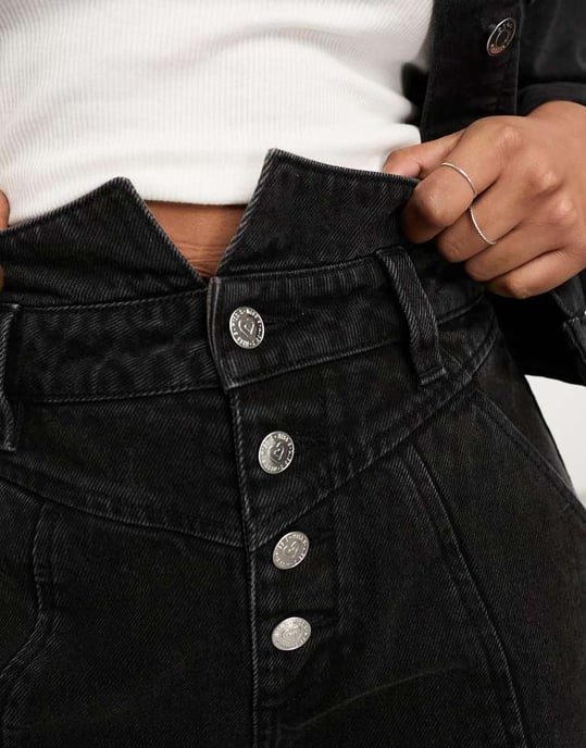 Miss Selfridge – Svarta jeans med peg-ben och sömmar - Image 4