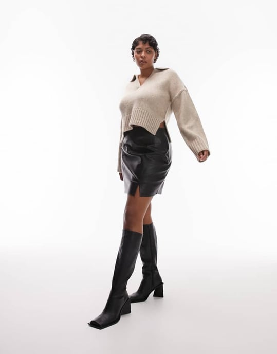 Topshop Curve – Svart minikjol i läderimitation med slits och detaljer - Image 4