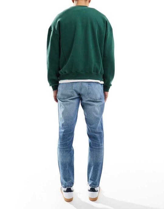ASOS DESIGN – Blå avsmalnande jeans med mellanblå tvätt - Image 2