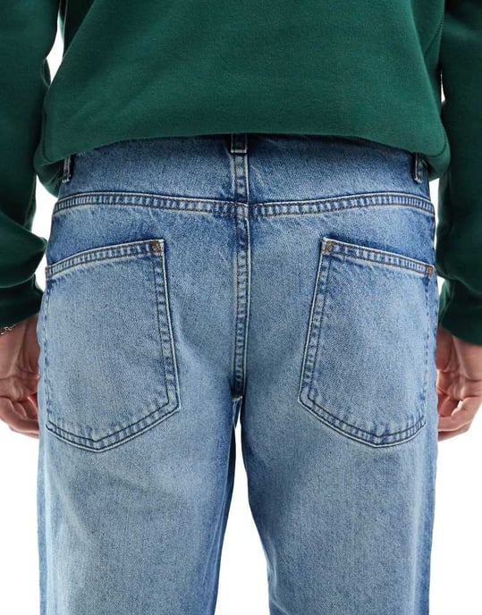 ASOS DESIGN – Blå avsmalnande jeans med mellanblå tvätt - Image 4