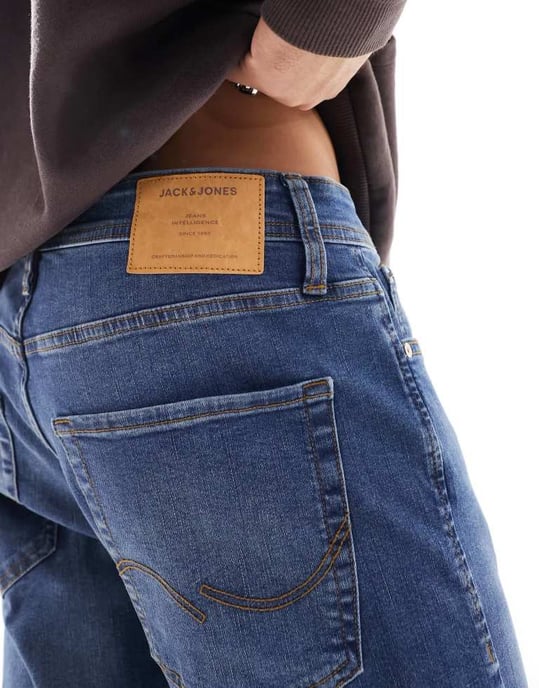 Jack & Jones – Mike – Mellanblå avsmalnande jeans - Image 4