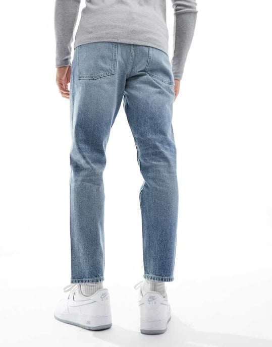 ASOS DESIGN – Ljusblå jeans med avsmalnande passform - Image 4